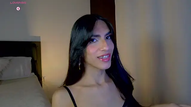 Snapshot of AlanaSofiia chatting on April 29, 4:00 pm AlanaSofiia online show from April 29, 4:00 pm