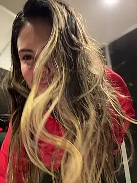 Snapshot of melanny10 chatting on December 5, 12:22 pm melanny10 online show from December 5, 12:22 pm