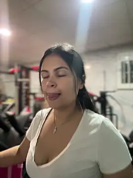 Snapshot of melanny10 chatting on December 19, 6:31 am melanny10 online show from December 19, 6:31 am