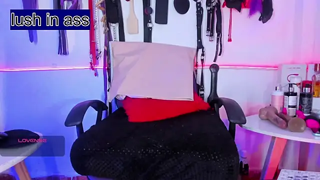 LucyStrike  online show from March 9, 10:36 pm