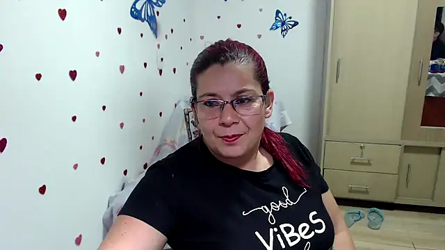 Snapshot of lilisa777 chatting on February 15, 5:30 am lilisa777 online show from February 15, 5:30 am