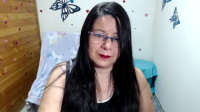 Snapshot of lilisa777 chatting on October 7, 12:41 am lilisa777 online show from October 7, 12:41 am