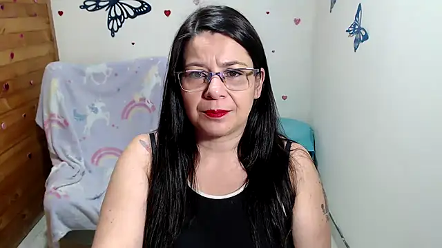 Snapshot of lilisa777 chatting on October 16, 12:33 am lilisa777 online show from October 16, 12:33 am