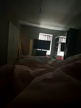 Snapshot of roxy_bigtits1 chatting on January 11, 11:34 am roxy bigtits1 online show from January 11, 11:34 am