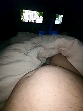 Snapshot of roxy_bigtits1 chatting on January 12, 12:07 am roxy bigtits1 online show from January 12, 12:07 am