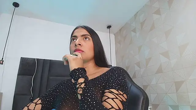 hot dione online show from October 2, 7:10 pm