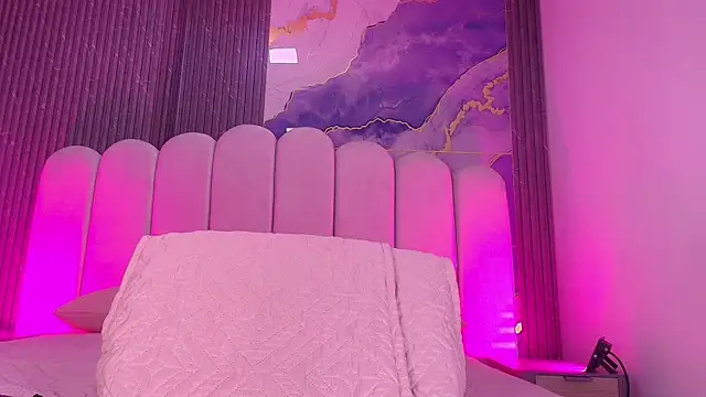 hot dione online show from January 8, 7:16 pm