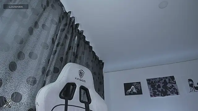 satanbabee online show from December 18, 9:43 pm