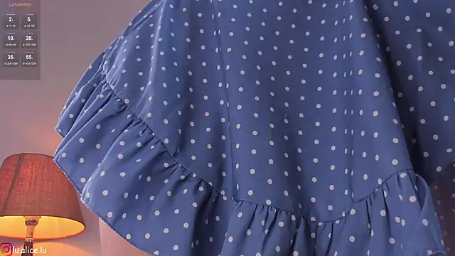 alicelu  online show from December 2, 9:24 am