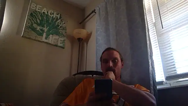 Snapshot of VitaminmanFL chatting on November 15, 2:46 pm VitaminmanFL online show from November 15, 2:46 pm