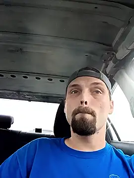 Snapshot of VitaminmanFL chatting on December 18, 6:36 pm VitaminmanFL online show from December 18, 6:36 pm