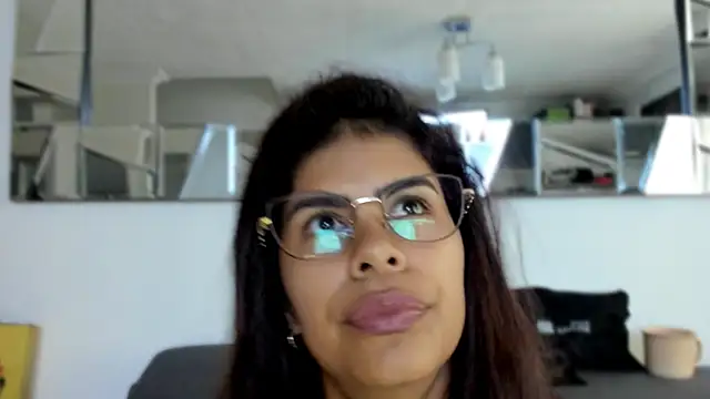 Snapshot of karlina_charlotte1 chatting on March 17, 12:25 pm karlina charlotte1 online show from March 17, 12:25 pm
