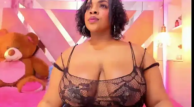 Snapshot of Scarlett-Bonnet chatting on February 20, 3:56 am Scarlett-Bonnet online show from February 20, 3:56 am