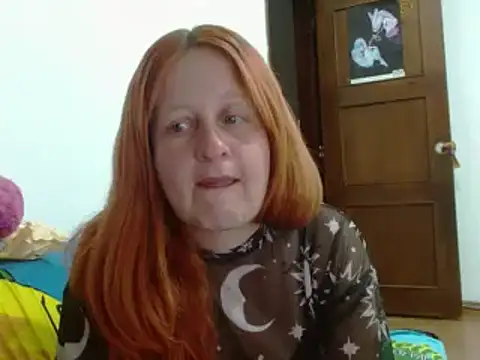 Snapshot of ViioletaMora chatting on October 5, 12:09 am ViioletaMora online show from October 5, 12:09 am