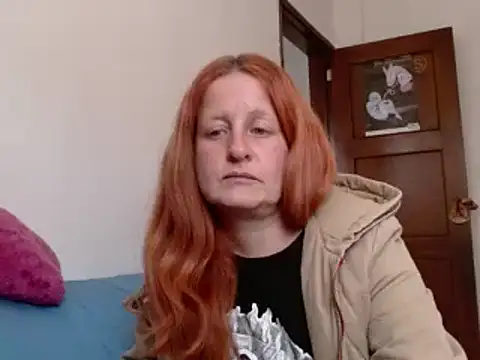 Snapshot of ViioletaMora chatting on October 7, 7:55 pm ViioletaMora online show from October 7, 7:55 pm