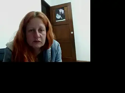 Snapshot of ViioletaMora chatting on October 9, 4:54 am ViioletaMora online show from October 9, 4:54 am