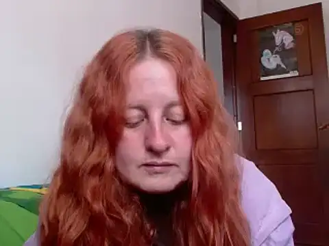 Snapshot of ViioletaMora chatting on October 15, 7:25 pm ViioletaMora online show from October 15, 7:25 pm