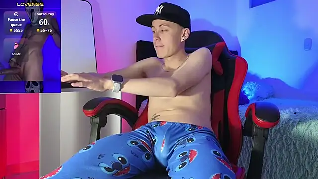 Elian Cooper online show from February 17, 1:02 am