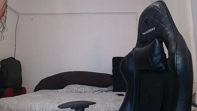 ssavanna online show from December 14, 9:13 pm