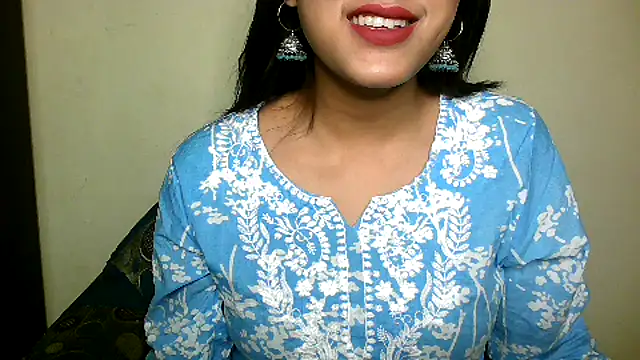 Snapshot of Princess_noorjahan chatting on January 21, 5:41 pm Princess noorjahan online show from January 21, 5:41 pm