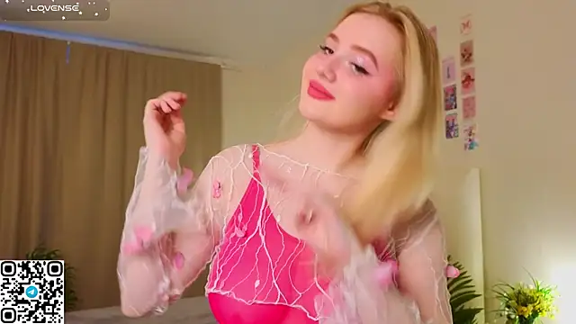 Snapshot of oliviabr0wn0 chatting on November 8, 2:12 am oliviabr0wn0 online show from November 8, 2:12 am