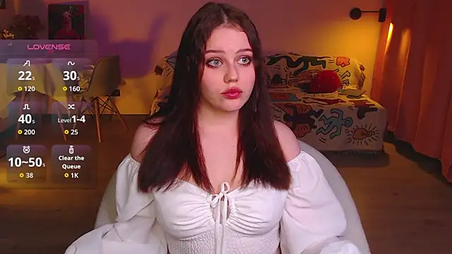 Snapshot of sensual_me chatting on December 18, 6:08 am sensual me online show from December 18, 6:08 am