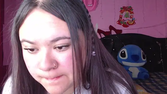 NikkiRous  online show from February 27, 4:32 pm