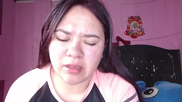 NikkiRous  online show from March 12, 12:36 pm