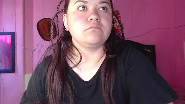 NikkiRous  online show from January 7, 1:46 pm