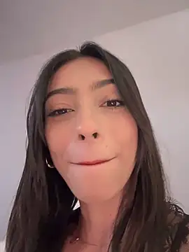 Snapshot of Ema_azel chatting on December 28, 3:48 pm Ema azel online show from December 28, 3:48 pm