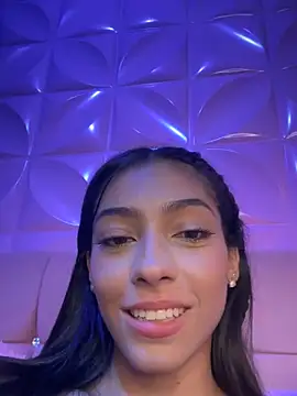 Snapshot of Ema_azel chatting on December 30, 1:58 pm Ema azel online show from December 30, 1:58 pm