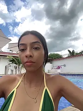 Snapshot of Ema_azel chatting on January 17, 4:15 pm Ema azel online show from January 17, 4:15 pm