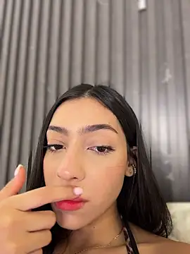 Ema azel online show from February 5, 2:00 pm