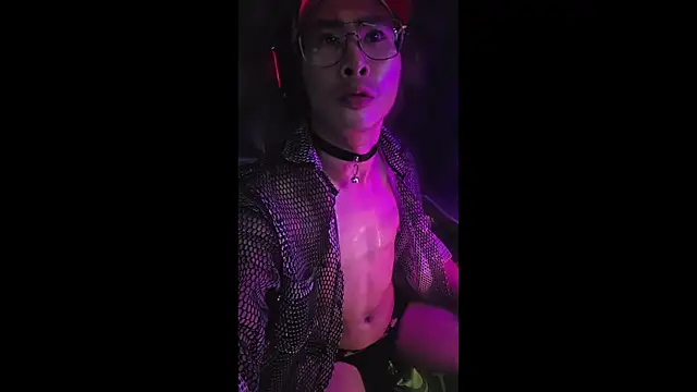 Moby Yik online show from July 19, 3:54 am