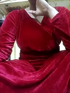 Im Cute online show from February 19, 7:05 pm