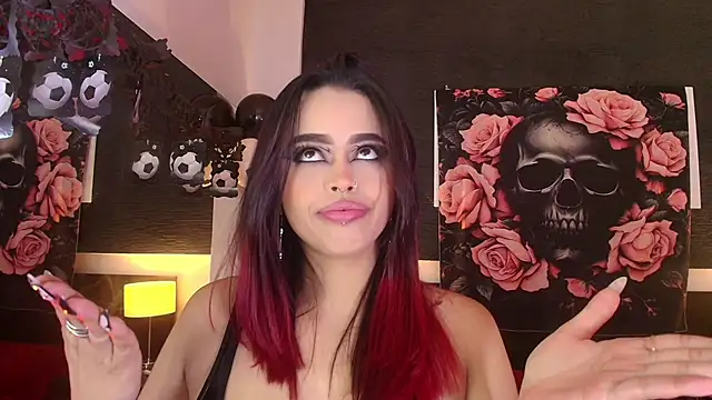 Snapshot of EvaaFoxxy1 chatting on June 27, 12:22 pm EvaaFoxxy1 online show from June 27, 12:22 pm