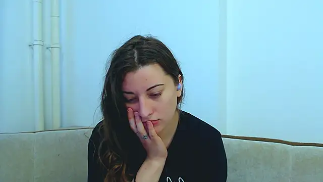 Helen Adams  online show from February 17, 6:31 am