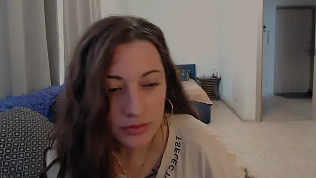 Snapshot of Helen_Adams_ chatting on July 7, 7:34 am Helen Adams online show from July 7, 7:34 am