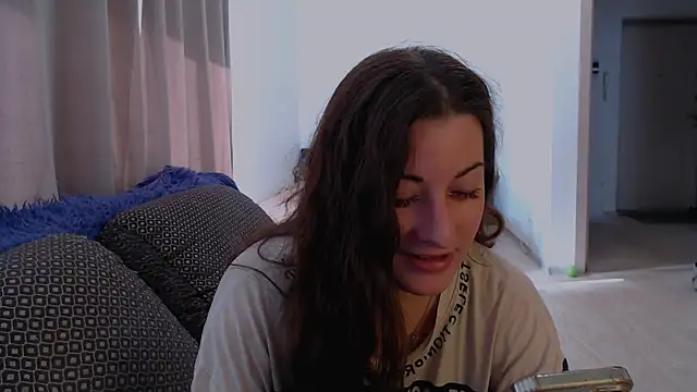 Snapshot of Helen_Adams_ chatting on July 16, 5:35 am Helen Adams online show from July 16, 5:35 am