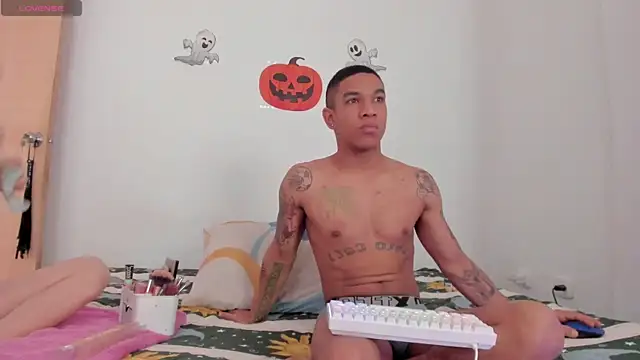 its me miley online show from October 28, 1:14 pm