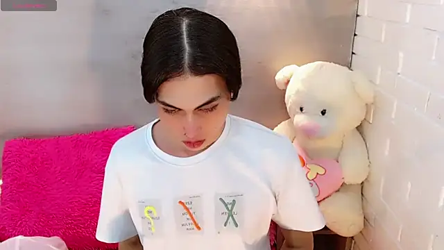 Snapshot of Daniela_Pink_ chatting on September 28, 8:47 pm Daniela Pink online show from September 28, 8:47 pm