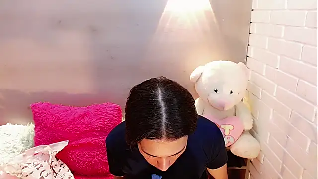 Snapshot of Daniela_Pink_ chatting on December 19, 8:05 pm Daniela Pink online show from December 19, 8:05 pm