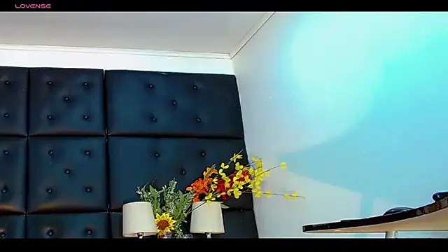 Snapshot of Daniela_Pink_ chatting on June 21, 8:11 pm Daniela Pink online show from June 21, 8:11 pm