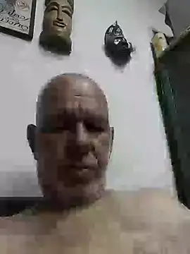 Snapshot of FabiQuilmes chatting on January 3, 12:11 am FabiQuilmes online show from January 3, 12:11 am