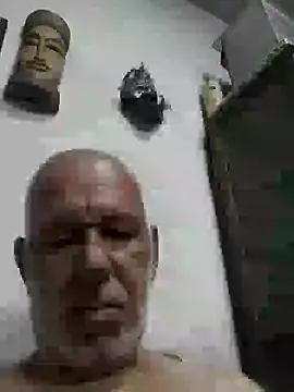 Snapshot of FabiQuilmes chatting on January 12, 3:39 am FabiQuilmes online show from January 12, 3:39 am