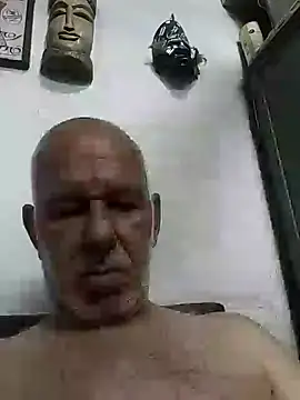 Snapshot of FabiQuilmes chatting on February 8, 2:04 am FabiQuilmes online show from February 8, 2:04 am