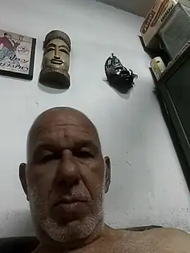 Snapshot of FabiQuilmes chatting on February 22, 1:00 am FabiQuilmes online show from February 22, 1:00 am