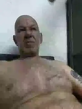 Snapshot of FabiQuilmes chatting on March 6, 12:32 am FabiQuilmes online show from March 6, 12:32 am