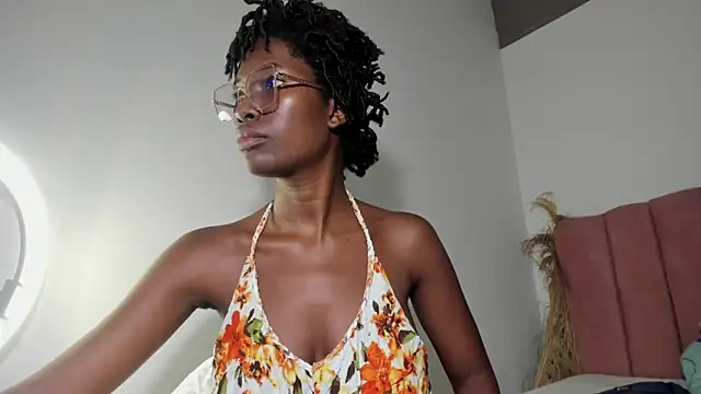 Tahira 21  online show from December 1, 7:08 pm