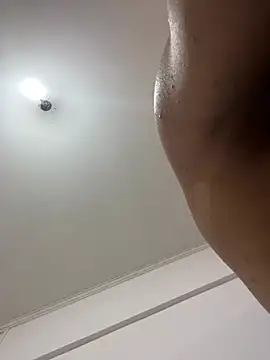 bbchocolate27 online show from March 17, 11:19 pm